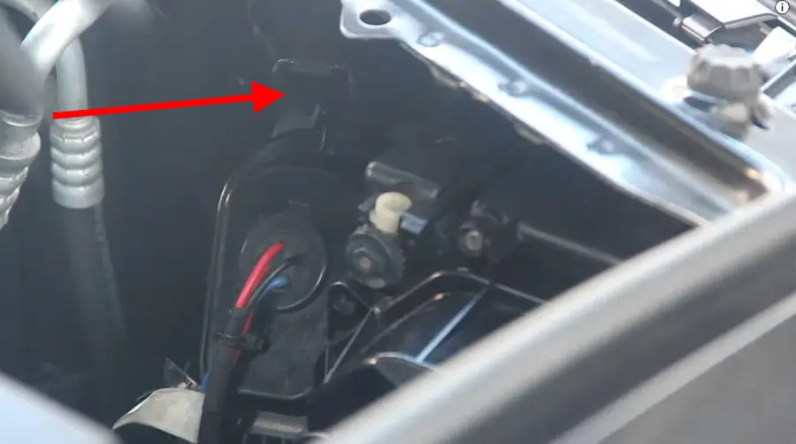 bmw x5 e53 крышка лампы габаритов