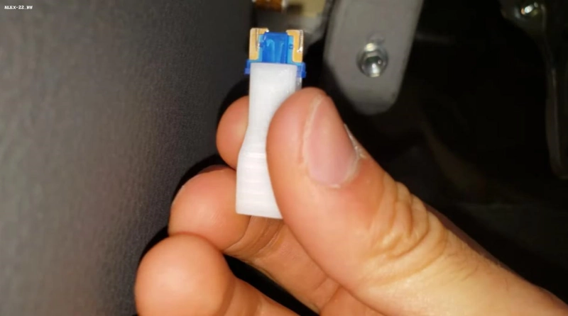 toyota camry70 foto fuse cig remove, предохранитель прикуривателя снятие