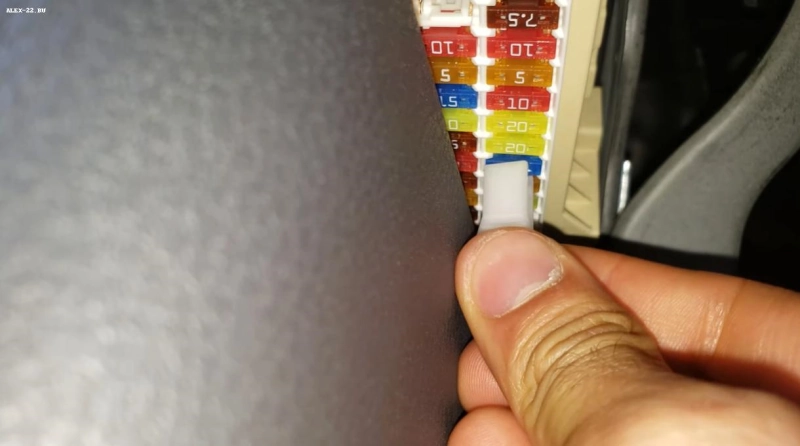 toyota camry70 foto fuse cig, предохранитель прикуривателя