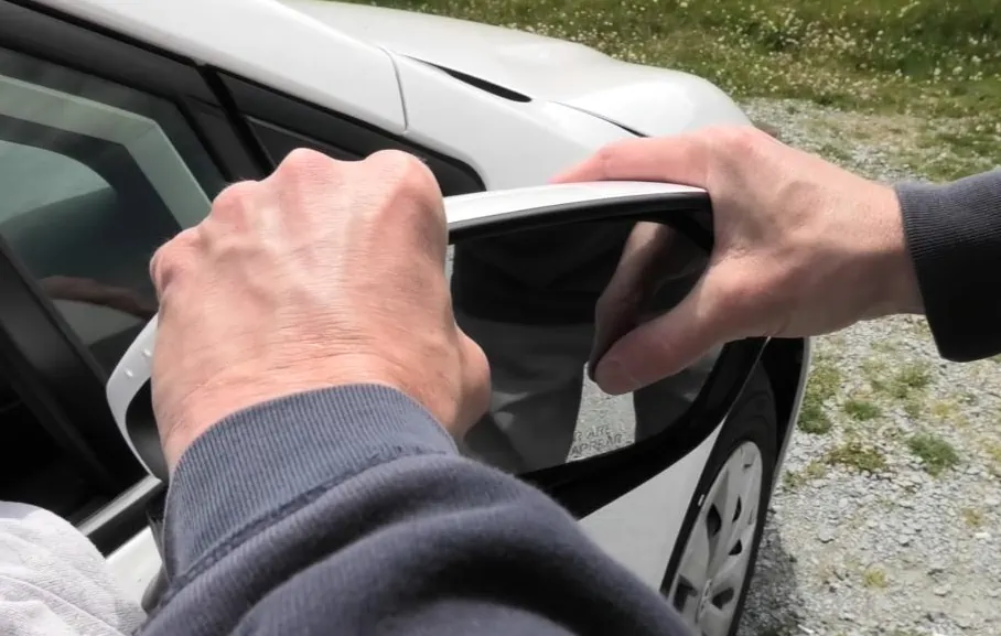 toyota corolla 2019 установка стекла зеркала